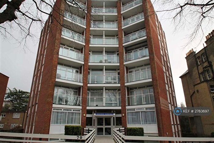 2 Bedroom Flat To Rent In Drive Lodge, Hove, BN3