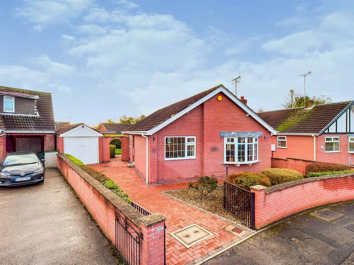 2 Bedroom Detached Bungalow For Sale In Kings Meadow, Driffield, YO25