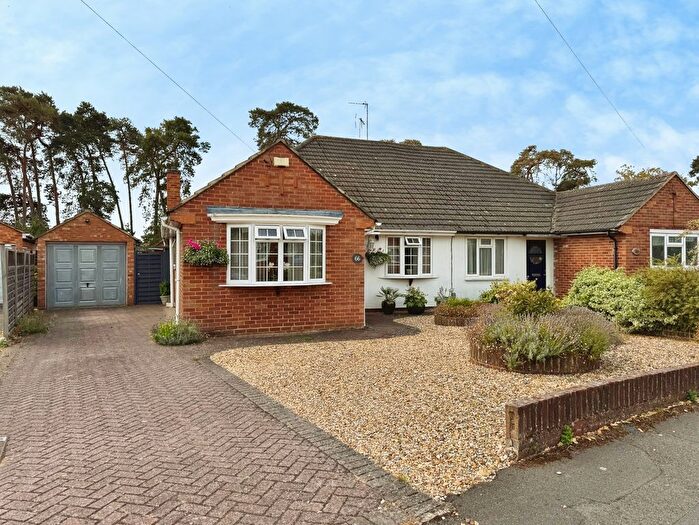 3 Bedroom Bungalow For Sale In Roslyn Road, Woodley, Reading, RG5