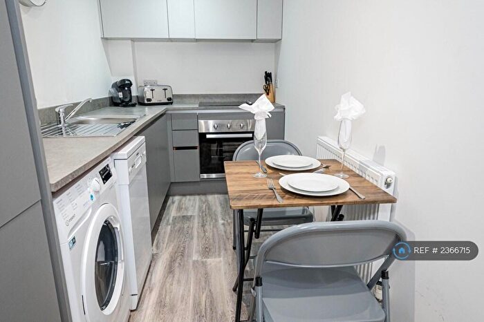 1 Bedroom Flat To Rent In Florence Road, Bournemouth, BH5