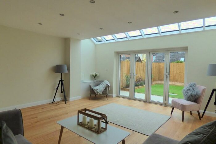 3 Bedroom Semi-Detached House For Sale In Thurvaston Road, Marston Montgomery, DE6