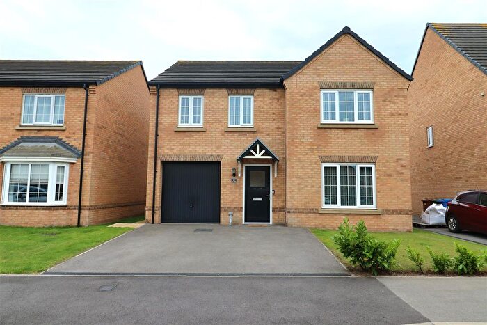 4 Bedroom Detached House For Sale In Ombler Drive, Market Weighton, York, YO43