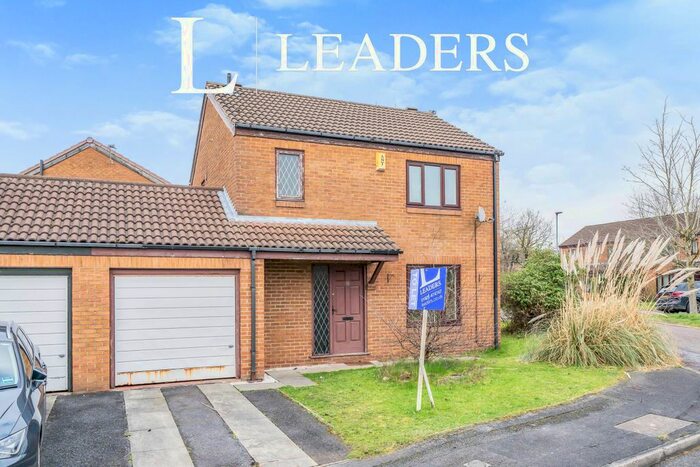 3 Bedroom Detached House To Rent In Deanwater Close, Birchwood, Warrington, WA3