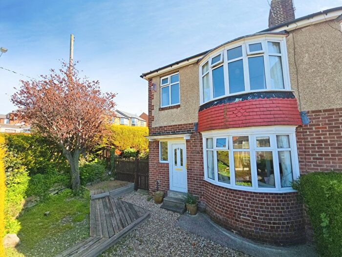 3 Bedroom Semi Detached House For Sale In Newstead Rise, Consett, Durham, DH8