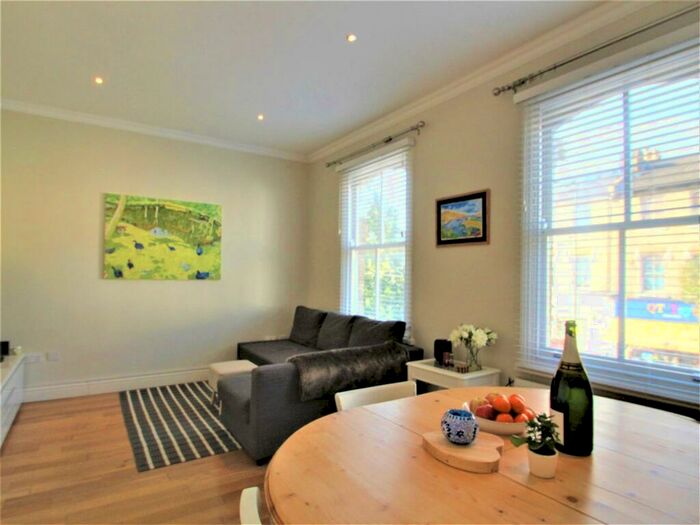 1 Bedroom Flat To Rent In Northcote Road, London, SW11