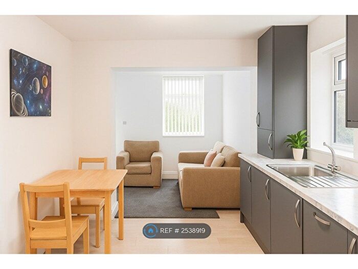 2 Bedroom Maisonette To Rent In Coral Gardens, Hemel Hempstead, HP2