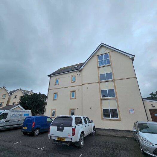2 Bedroom Flat To Rent In Penmaen Bod Eilias, Old Colwyn, Colwyn Bay, LL29