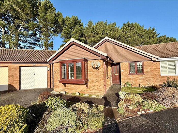 2 Bedroom Bungalow For Sale In Buttercup Drive, Highcliffe On Sea, Christchurch, Dorset, BH23