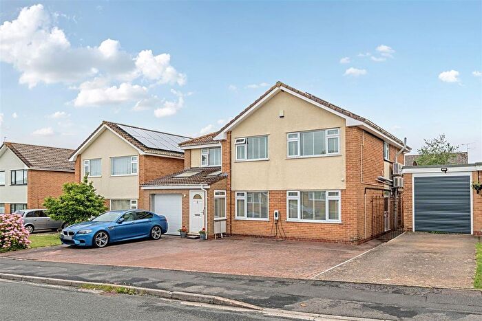 4 Bedroom Detached House For Sale In Evenlode Way, Keynsham, Bristol, BS31