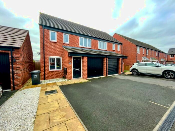 3 Bedroom Semi-Detached House To Rent In Ripley Avenue, Chellaston, DE73