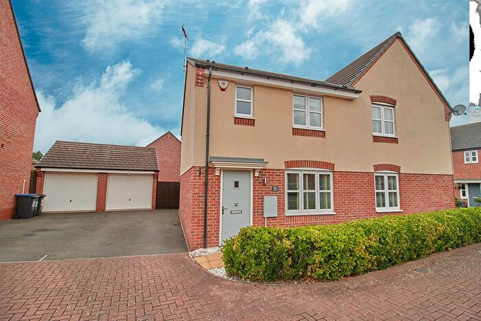 3 Bedroom Property To Rent In Holywell Fields, Hinckley, LE10