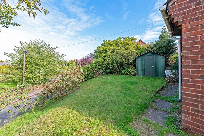 2 Bedroom Detached Bungalow For Sale In Bates Lane, Helsby, Frodsham, WA6