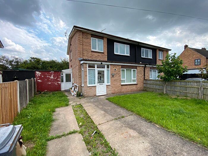 3 Bedroom Semi-Detached House To Rent In Willow Crescent, Thorne, DN8