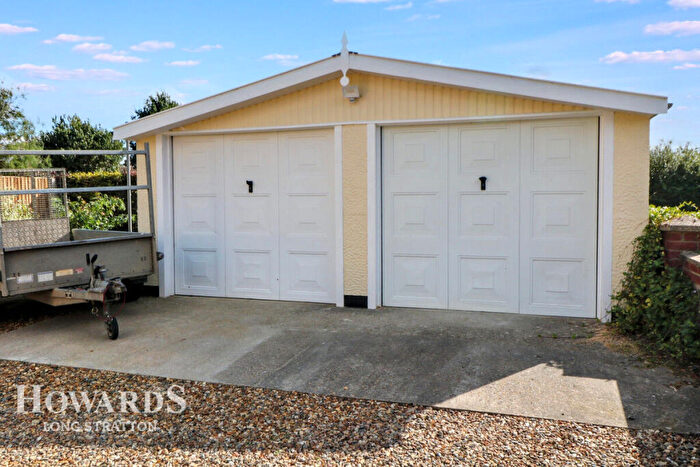 3 Bedroom Bungalow For Sale In Sneath Road, Aslacton, NR15
