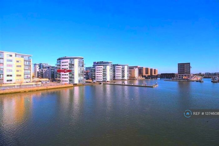 2 Bedroom Flat To Rent In The Galley, London, E16