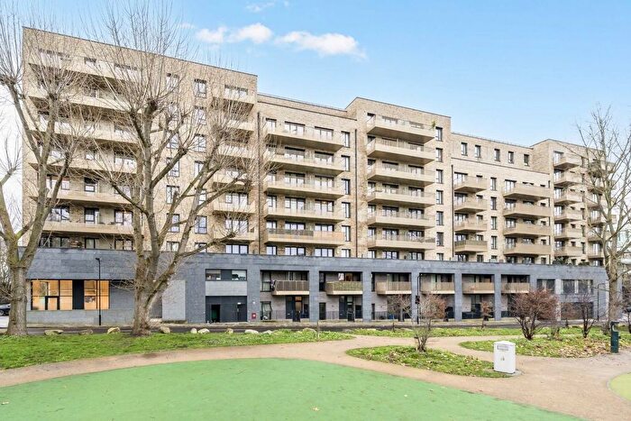2 Bedroom Flat For Sale In Corbet Gardens, Acton, W3