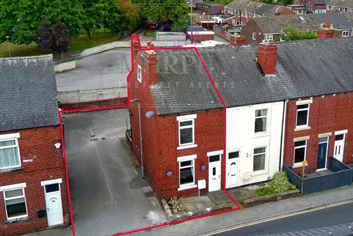 2 Bedroom End Of Terrace House For Sale In Slack Lane, Crofton, Wakefield, West Yorkshire, WF4