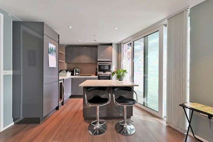 2 Bedroom Flat To Rent In Buckhold Road, Wandsworth Town, London, SW18