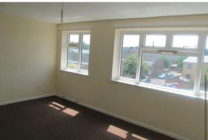 2 Bedroom Maisonette To Rent In Penge, London, SE20