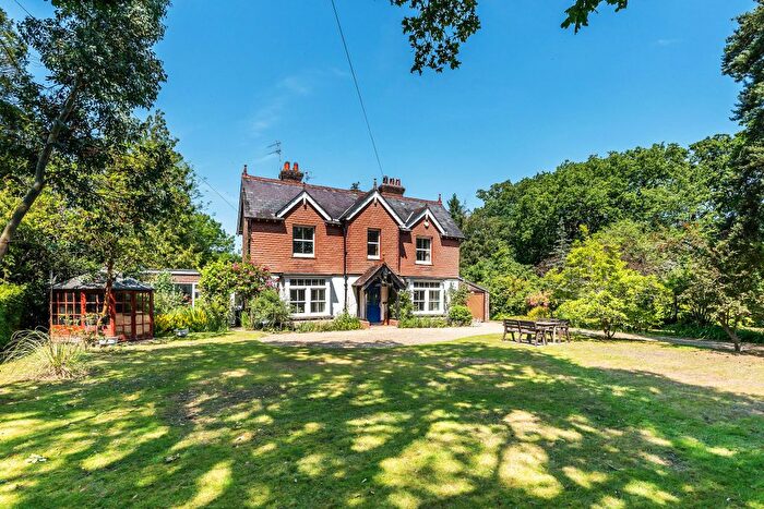 3 Bedroom Detached House For Sale In Pinehurst, Four Elms Road, Edenbridge, TN8