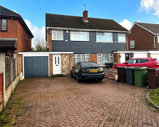 3 Bedroom Semi Detached House For Sale In Waddens Brook Lane, Wolverhampton, West Midlands, WV11