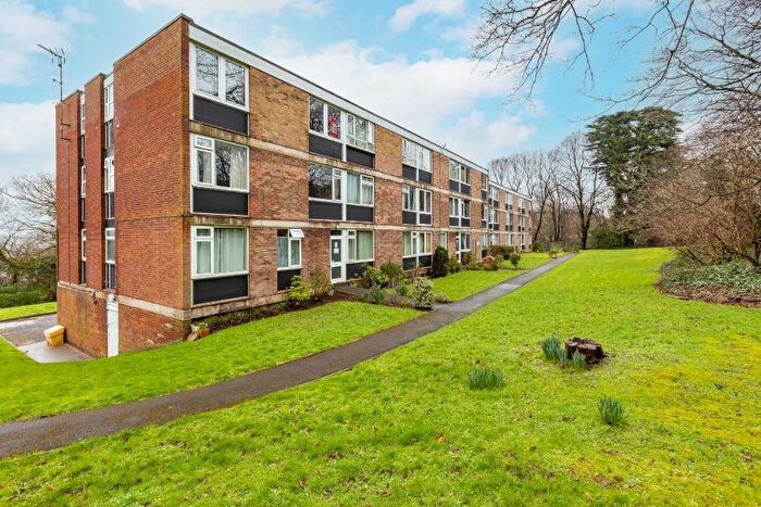 2 Bedroom Apartment To Rent In Westacre Close - Henbury, BS10