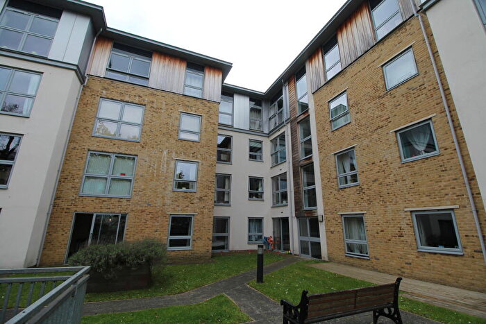1 Bedroom Flat To Rent In Calloway House, Coombe Way, GU14