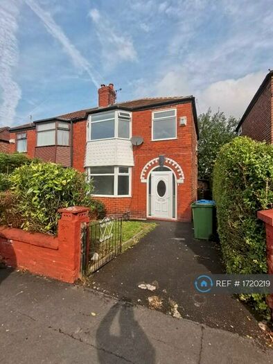 3 Bedroom Semi-Detached House To Rent In Wycombe Avenue, Manchester, M18