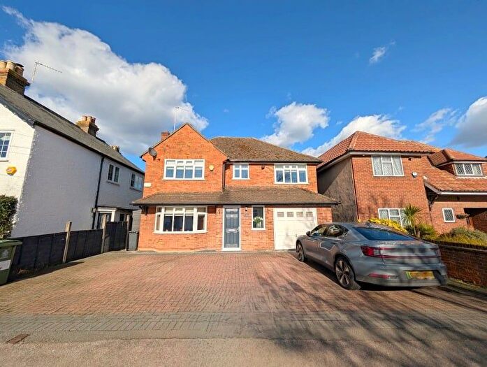 4 Bedroom Detached House For Sale In Staines Road, Wraysbury, Staines-Upon-Thames, TW19