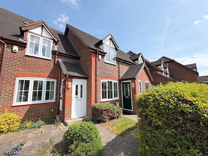 2 Bedroom Property To Rent In Phoebes Orchard, Stoke Hammond, MK17