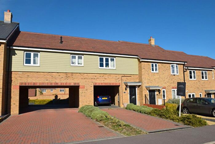 2 Bedroom Coach House For Sale In Gardener Crescent, Fenstanton, PE28
