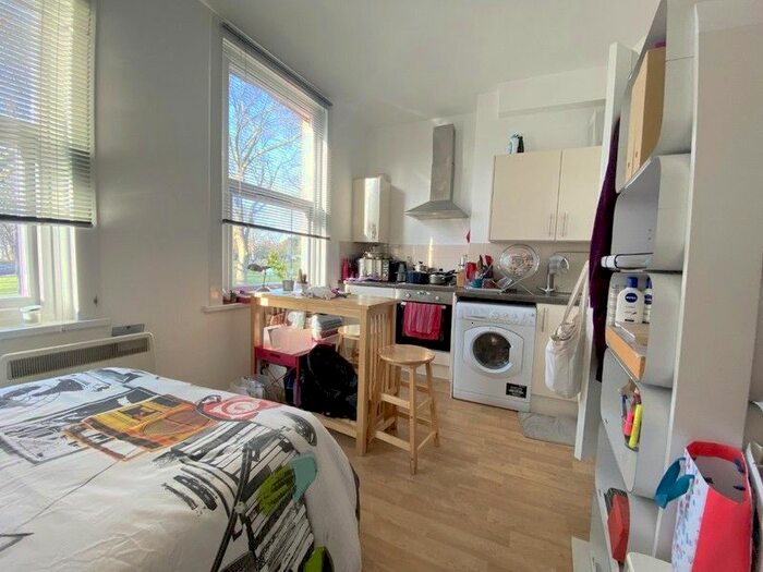 Studio To Rent In Fortune Green Road, London NW6