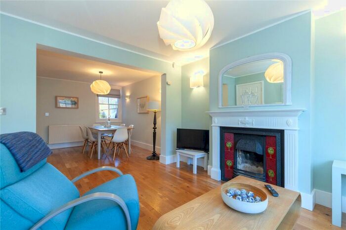 4 Bedroom End Of Terrace House To Rent In Cowley, OX4