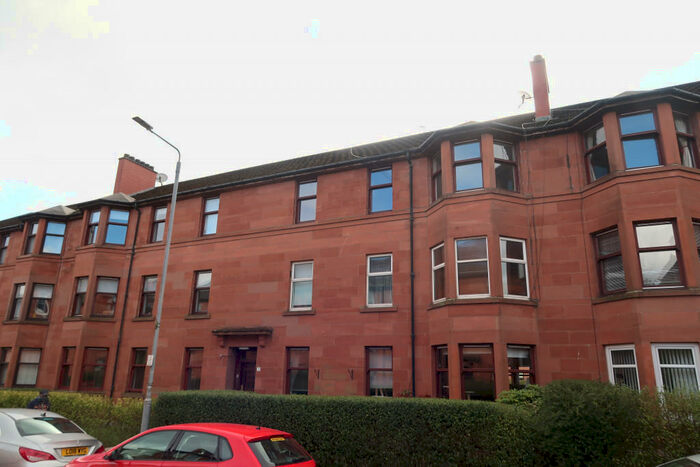 3 Bedroom Flat To Rent In Ruel Street, Battlefield, G44