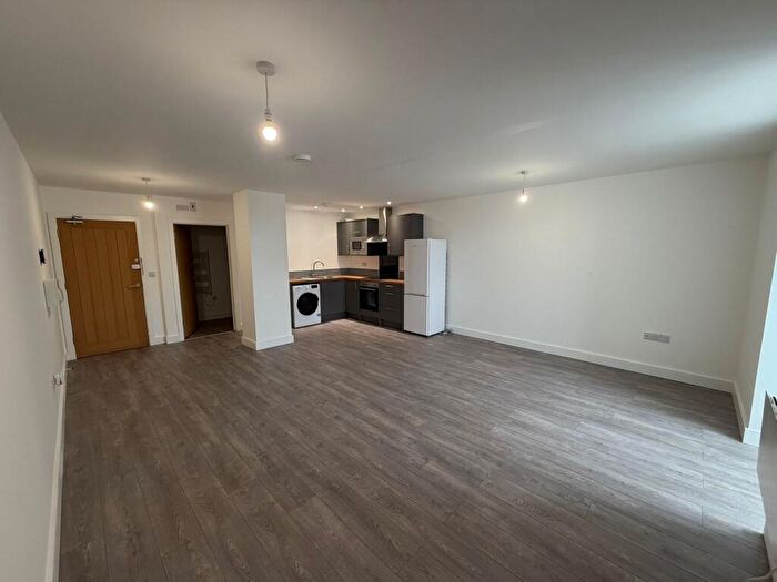 1 Bedroom Flat To Rent In Gold Street, Northampton, NN1