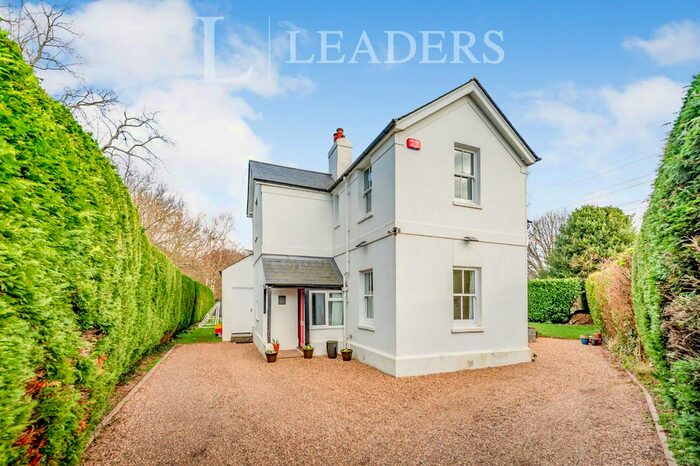 4 Bedroom Detached House To Rent In Turners Hill Road, Worth, Crawley, RH10