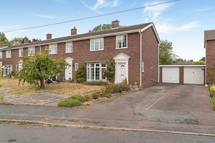 4 Bedroom End Of Terrace House For Sale In Lantree Crescent, Trumpington, CB2