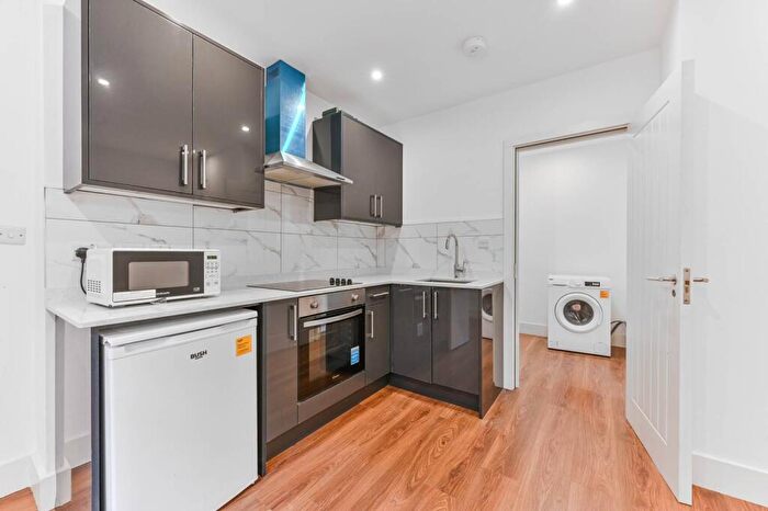 1 Bedroom Flat To Rent In Robert Street, Croydon, CR0