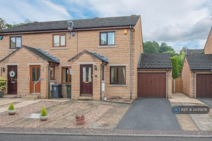 2 Bedroom End Of Terrace House To Rent In The Shroggs, Steeton, Keighley, BD20