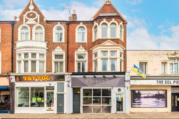 1 Bedroom Flat To Rent In York Street, Twickenham, TW1