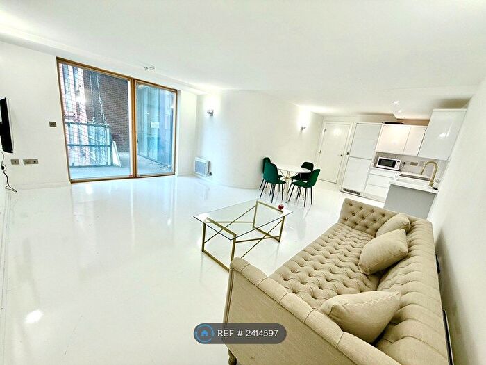 2 Bedroom Flat To Rent In West Point, Leeds, LS1