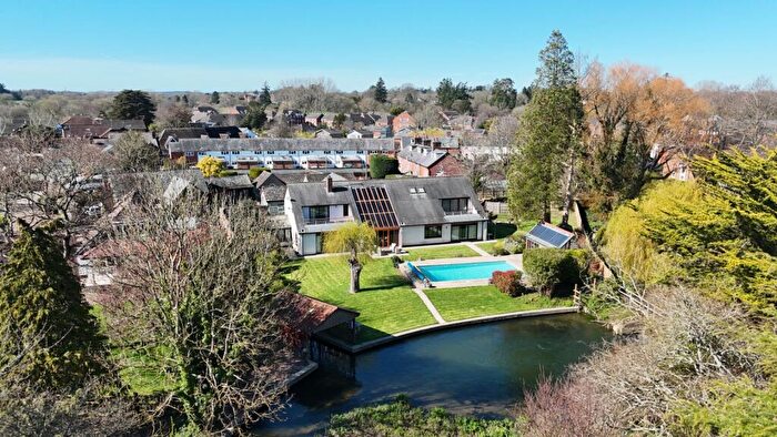 5 Bedroom Detached House For Sale In Church Street, Fordingbridge, Hampshire, SP6