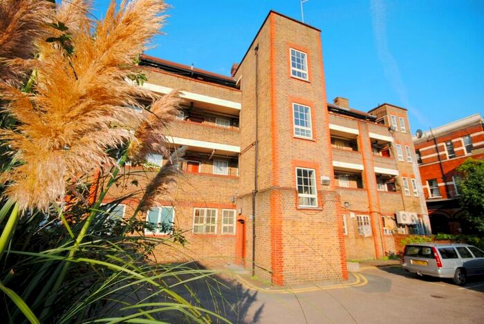 1 Bedroom Flat To Rent In Black Prince Road London, SE11