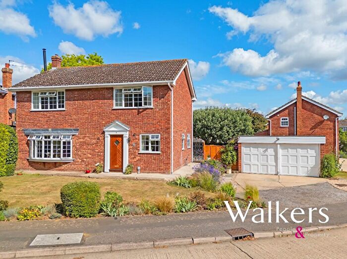 4 Bedroom Detached House For Sale In Mead Pastures, Woodham Walter, Maldon, CM9