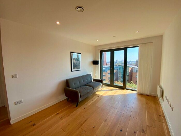 2 Bedroom Flat For Sale In Windmill Street, Birmingham, B1