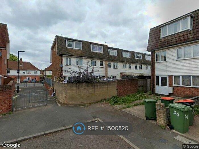 4 Bedroom Semi-Detached House To Rent In Colman Road, London, E16