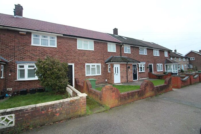 3 Bedroom Terraced House To Rent In Ermine Close, Cheshunt, EN7