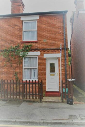 2 Bedroom End Of Terrace House To Rent In Vale Road, Tonbridge TN9