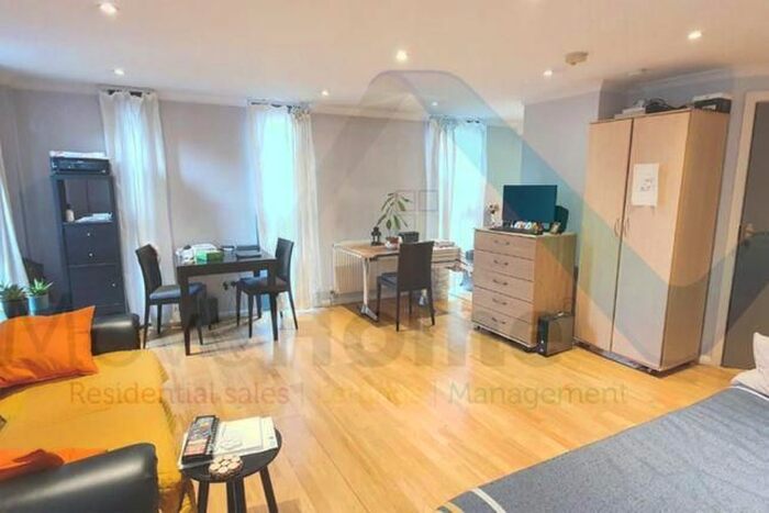 1 Bedroom Flat To Rent In Pentonville Road, Kings Cross, WC1X