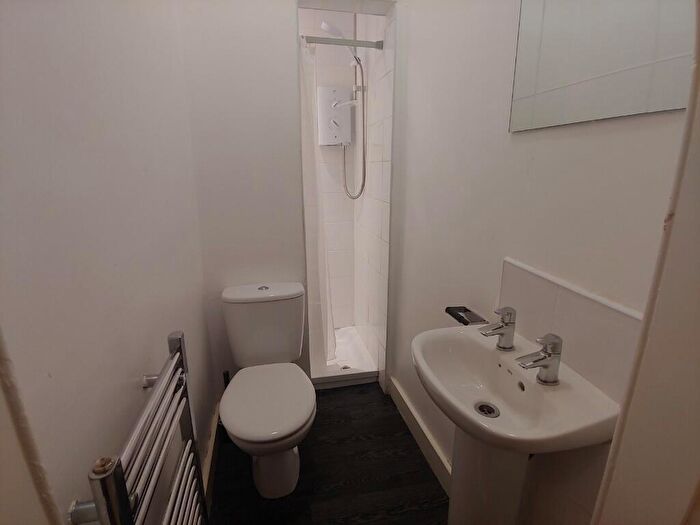 2 Bedroom Flat To Rent In Cowane Street, Stirling, Stirlingshire, FK8